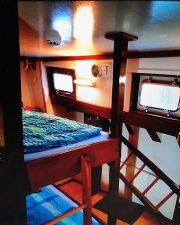 Schiff Ahoy, Hotelschiff, Hausboot, Boot, Passagierschiff Stuttgart Ngoại thất bức ảnh