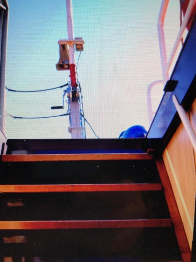 Schiff Ahoy, Hotelschiff, Hausboot, Boot, Passagierschiff Stuttgart Ngoại thất bức ảnh